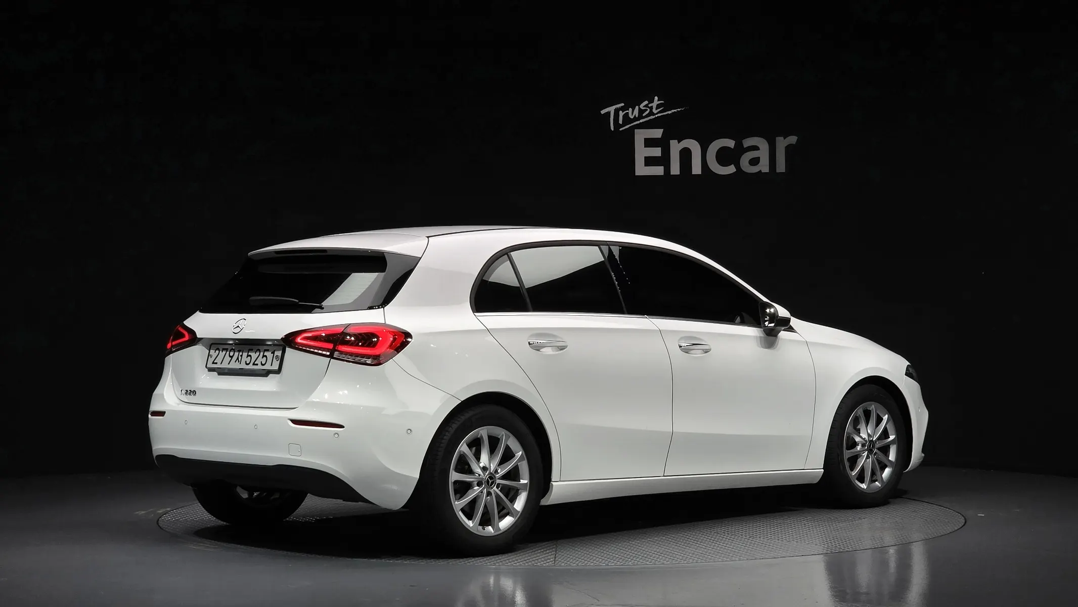 Mercedes-Benz A-Class W177 A220 2020 2/21
