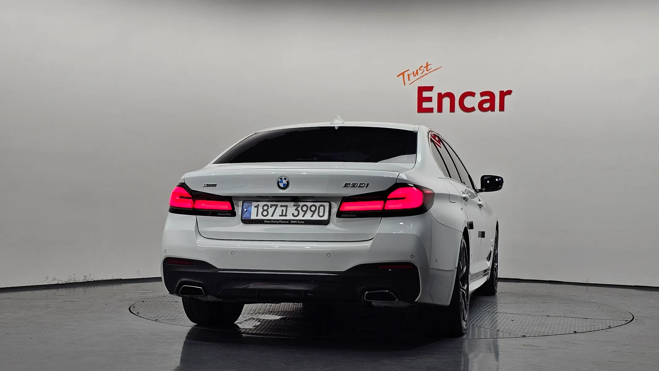 BMW 5 Series (G30) 530i xDrive M 2023 3/36