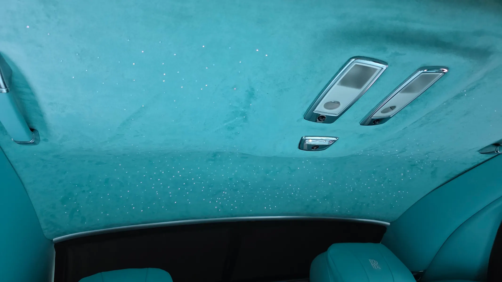 Rolls-Royce 고스트 6.6 EWB V12 2019 35/36