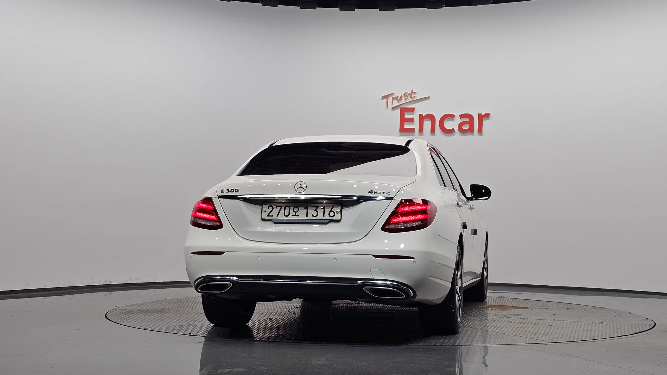 Mercedes-Benz E-Class W213 E300 4MATIC 2018 3/35