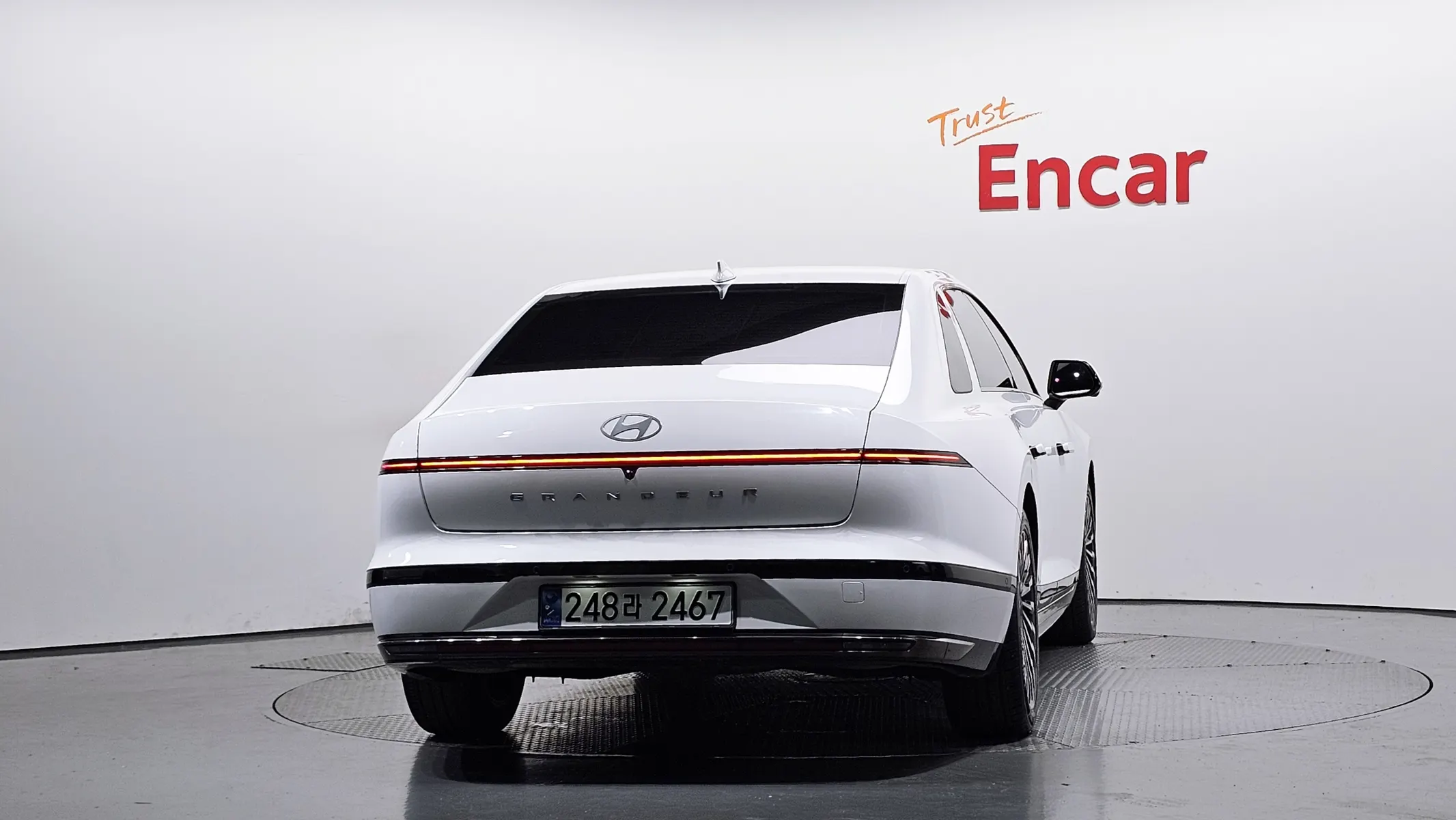 Hyundai (GN7) 2023 3/5
