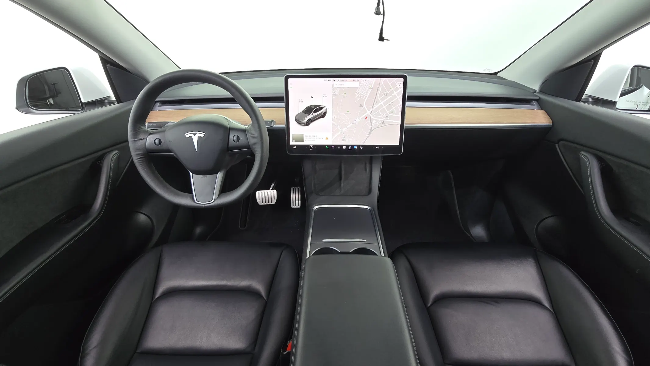 Tesla Y AWD 2021 4/5