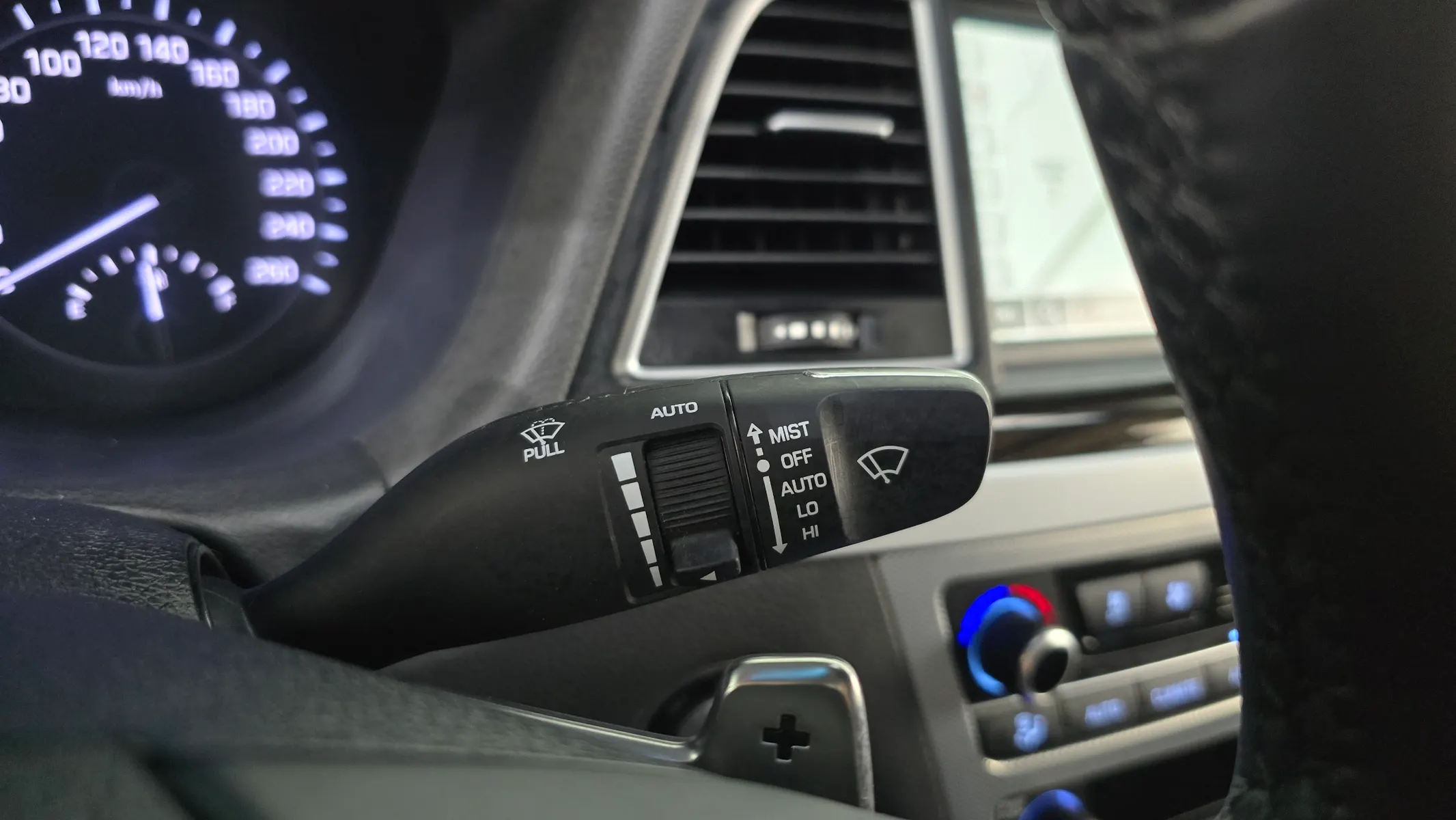 Genesis G80 3.3 GDI AWD 2019 35/36