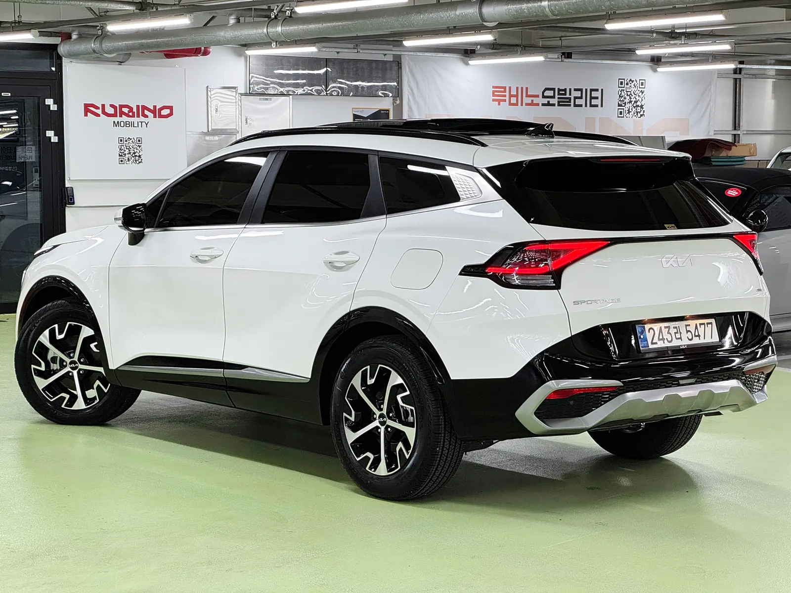 Kia 5 2WD 2024 2/5