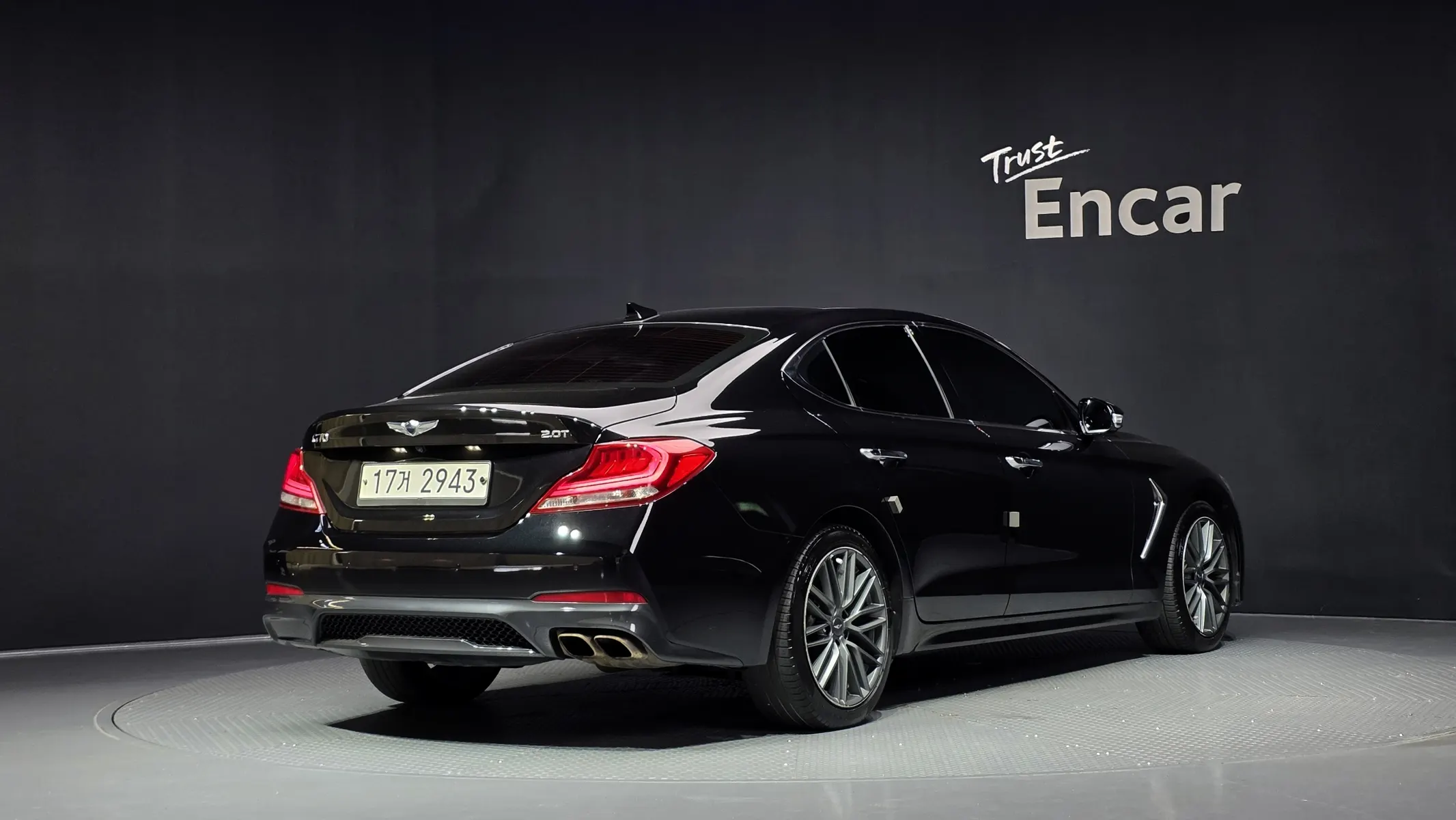 Genesis G70 2.0T 2018 2/36