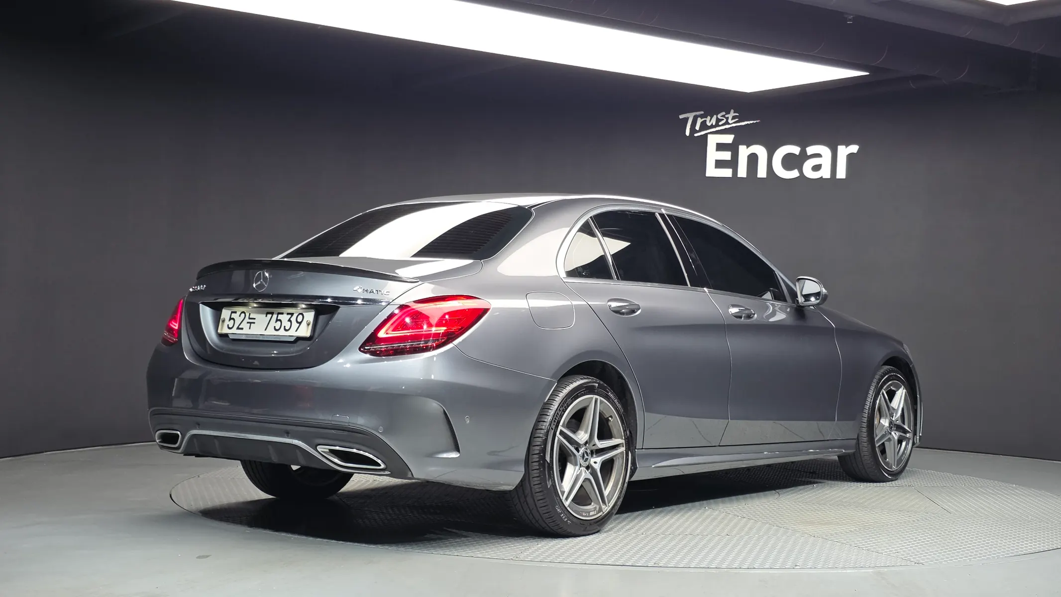Mercedes-Benz C-Class W205 C220 d 4MATIC AMG Line 2019 2/21