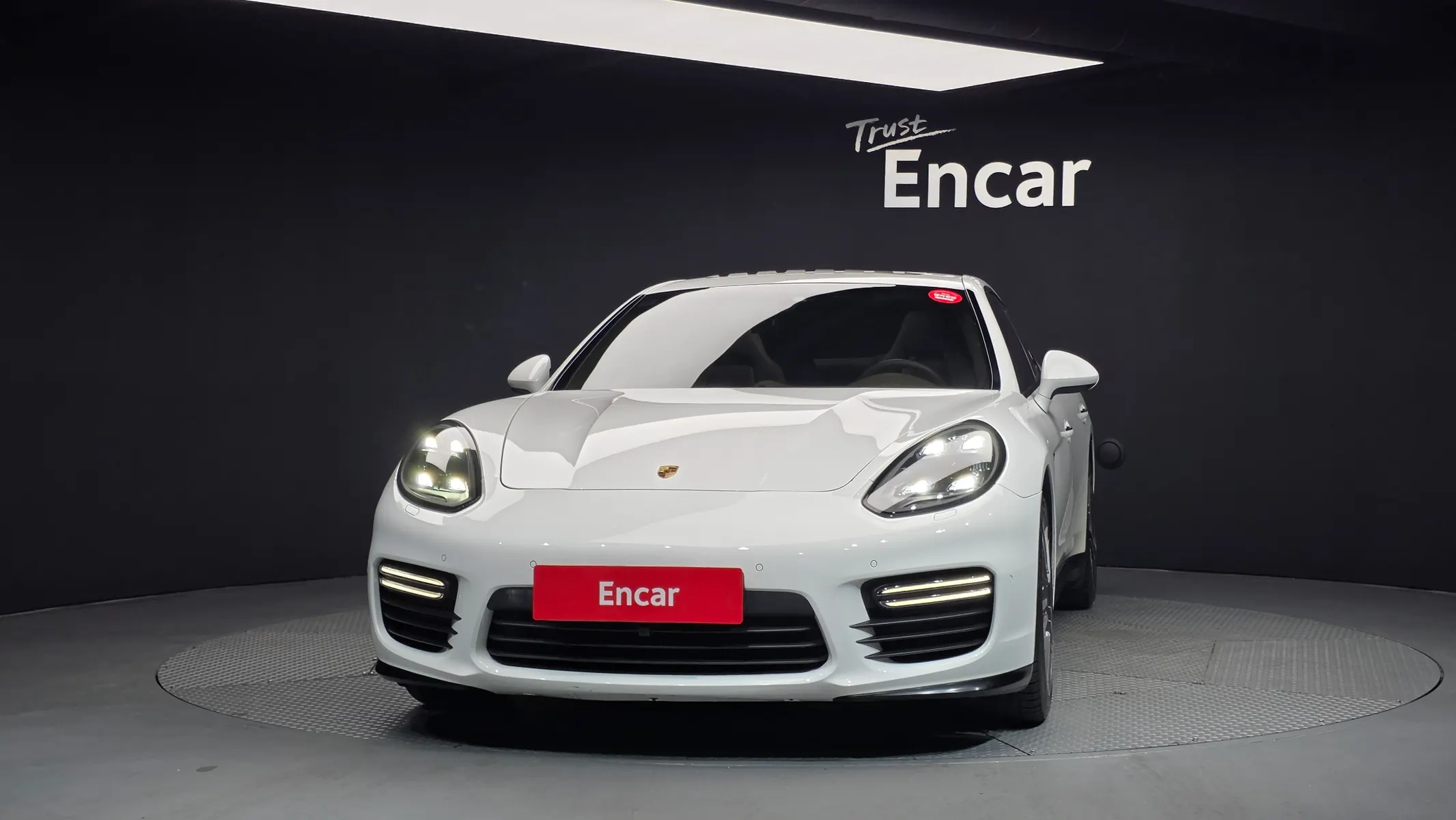 Porsche 파나메라 4.8 GTS 2016 3/21