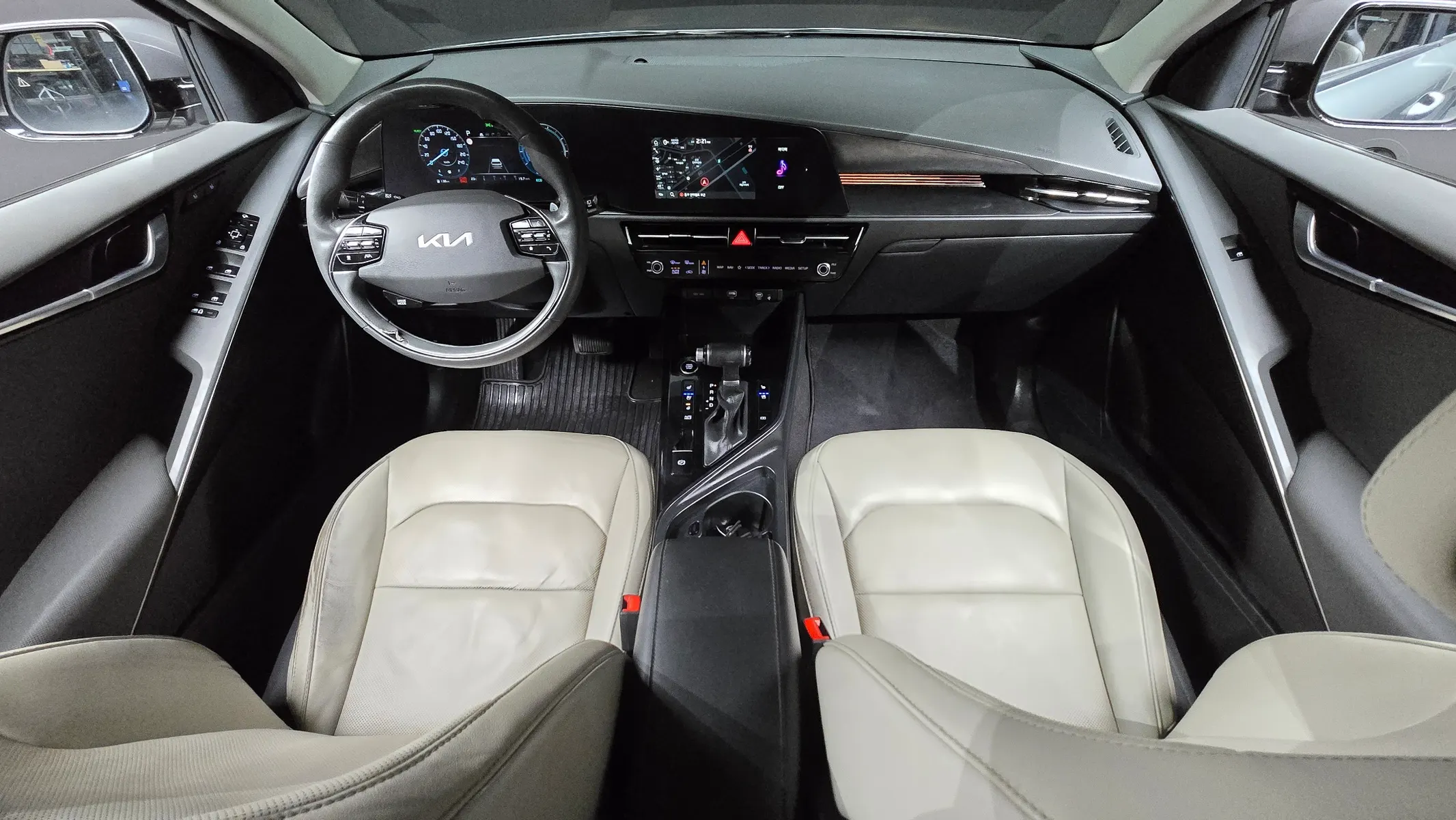 Kia 디 니로 2022 4/5