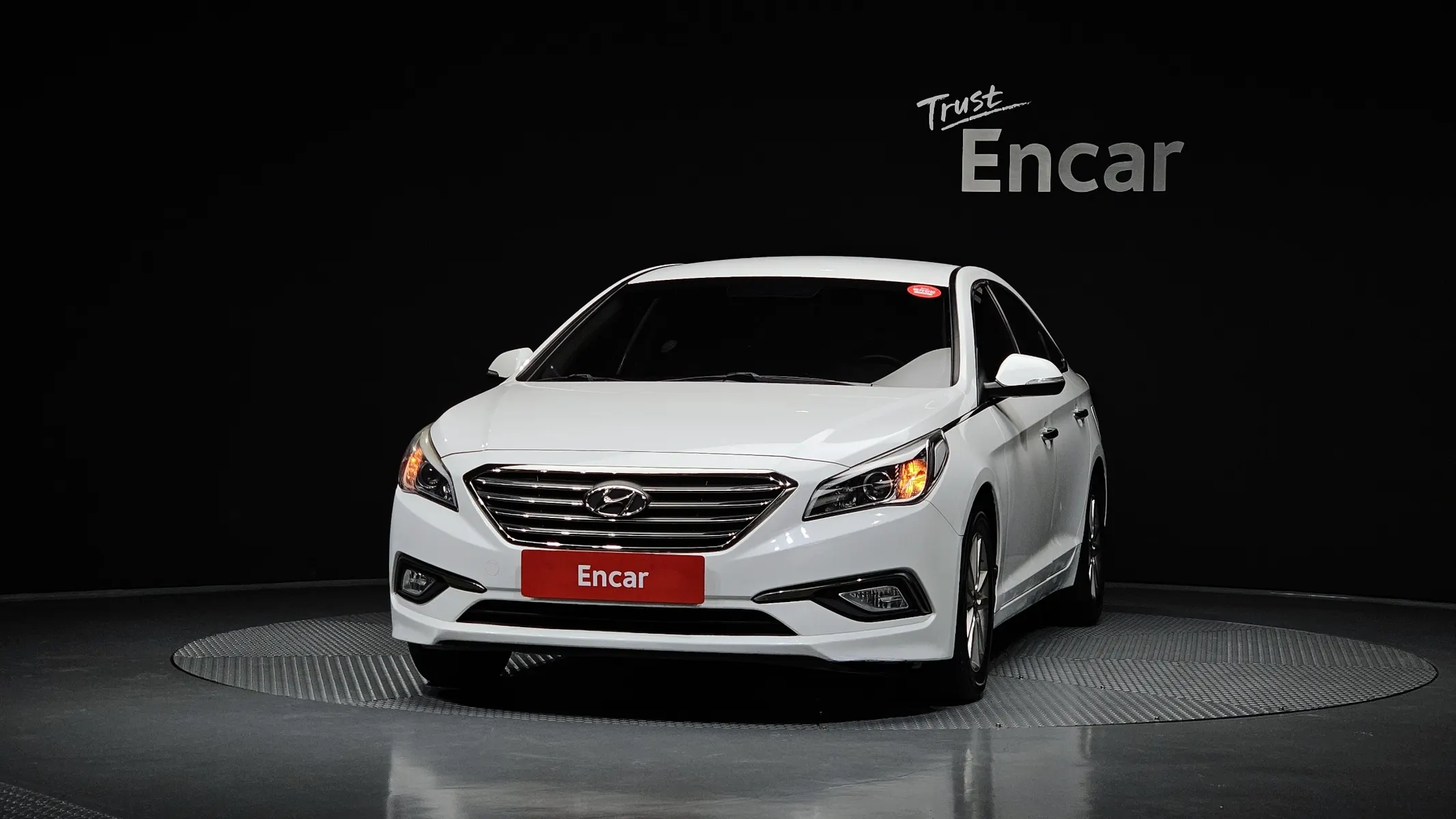 Hyundai LF LPI 2015 2/5