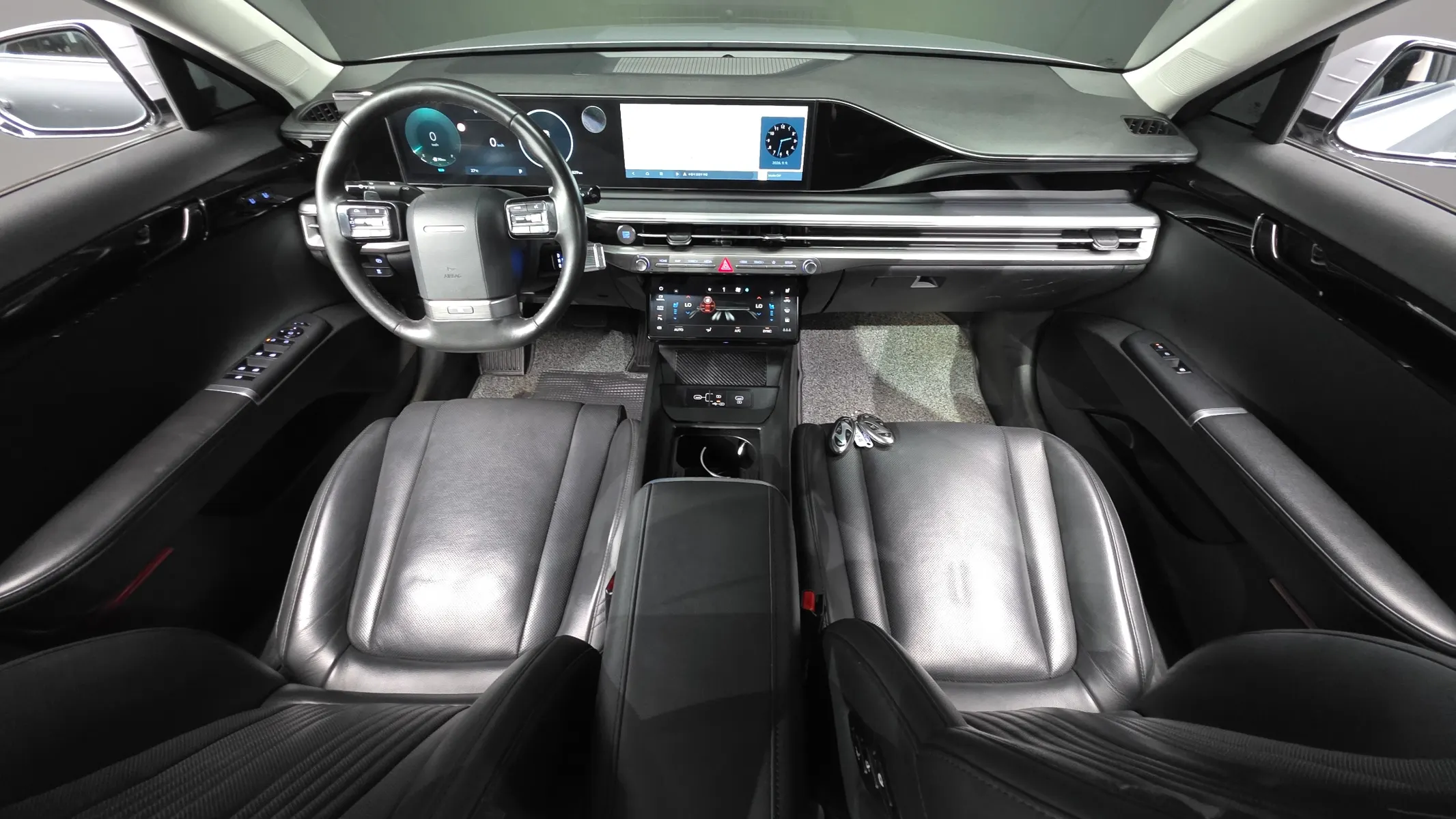 Hyundai (GN7) 3.5 LPG 2WD () 2023 4/5