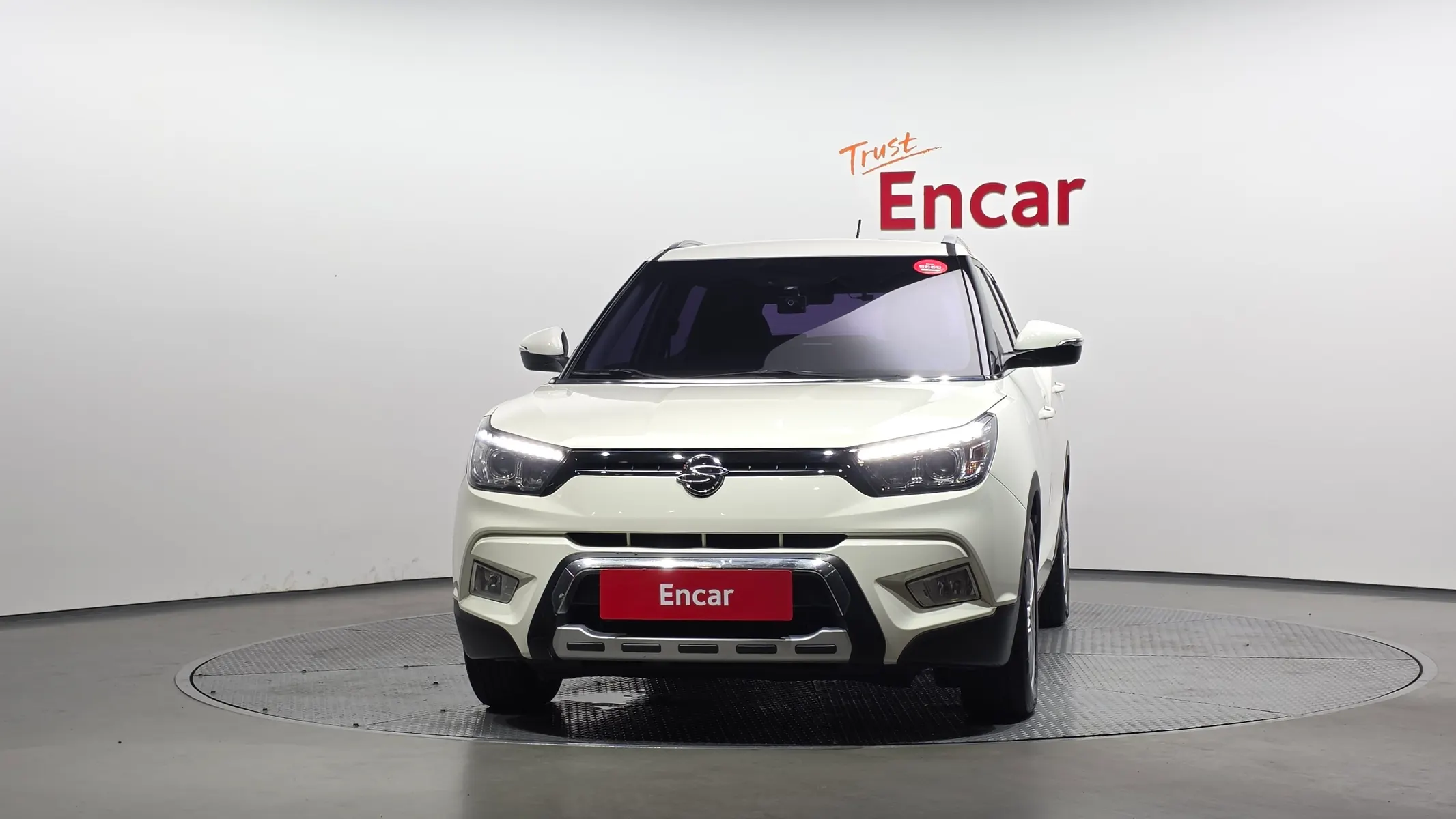 KG Mobility Tivoli LX 2WD 2015 3/35
