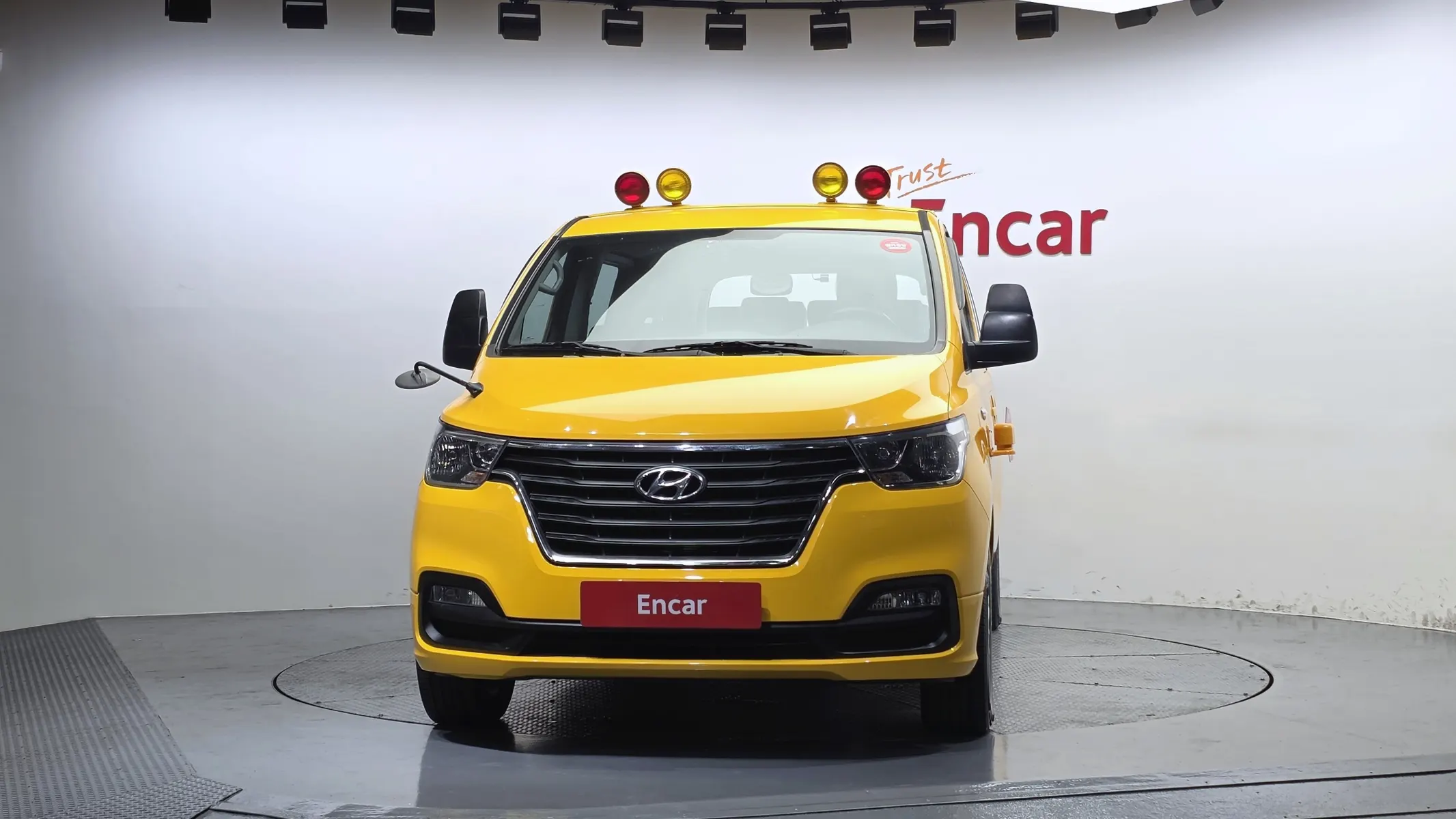 Hyundai 그랜드 스타렉스 LPi 2018 2/5