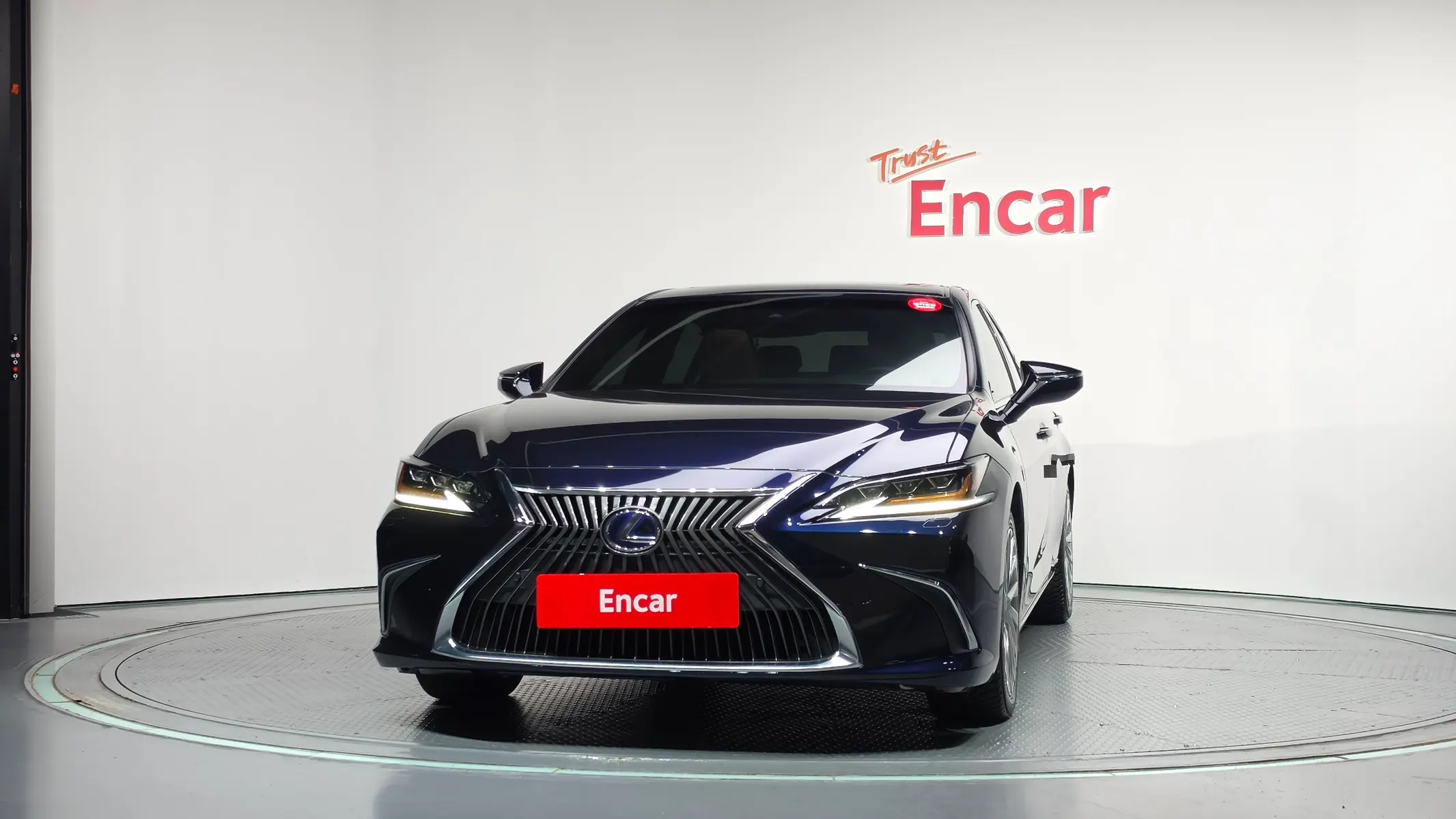 Lexus ES300h 7 2021 3/37