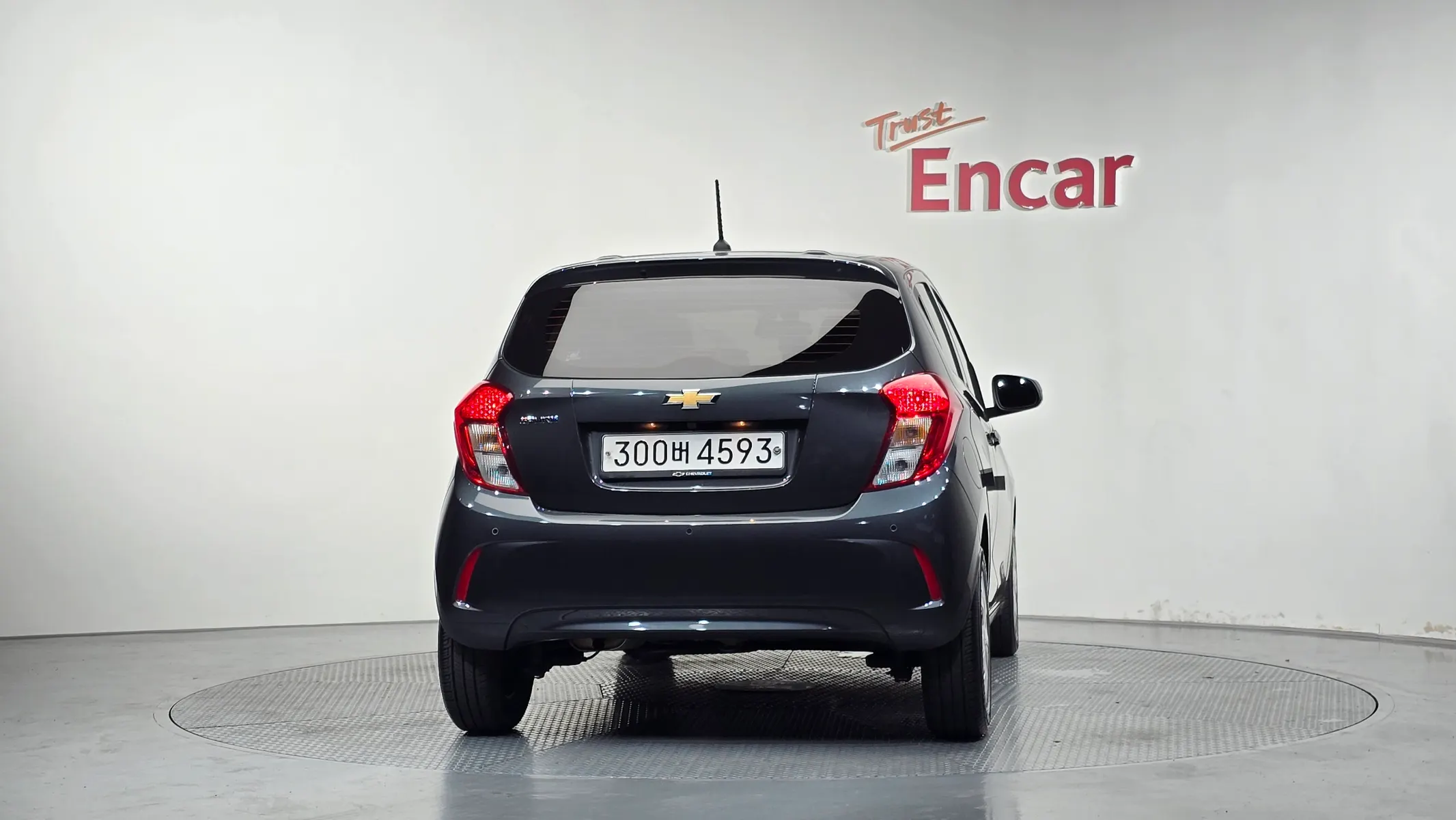 Chevrolet Spark LS 2020 3/5