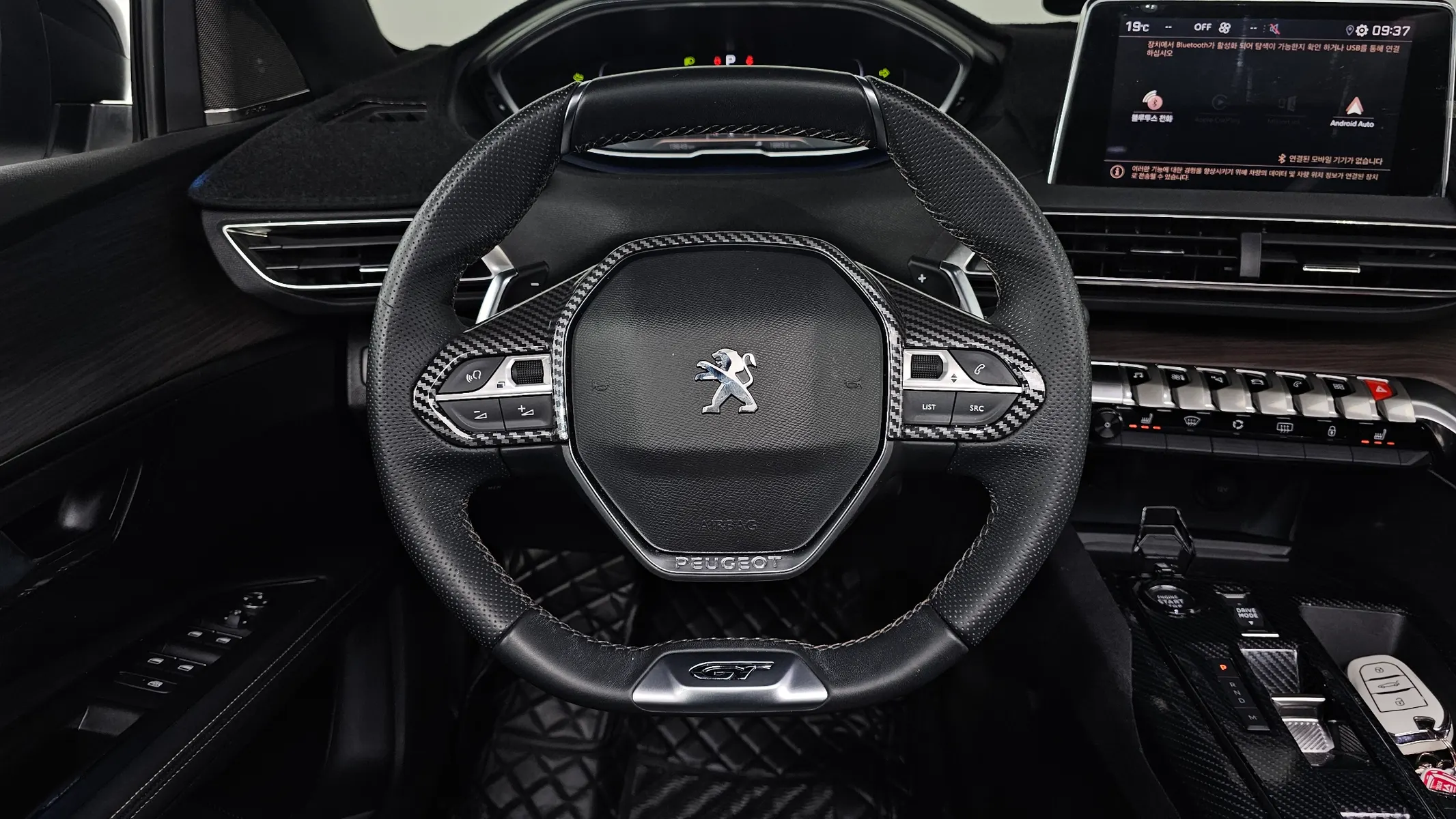 Peugeot 5008 2 1.2 Pure Tech GT 2024 4/5