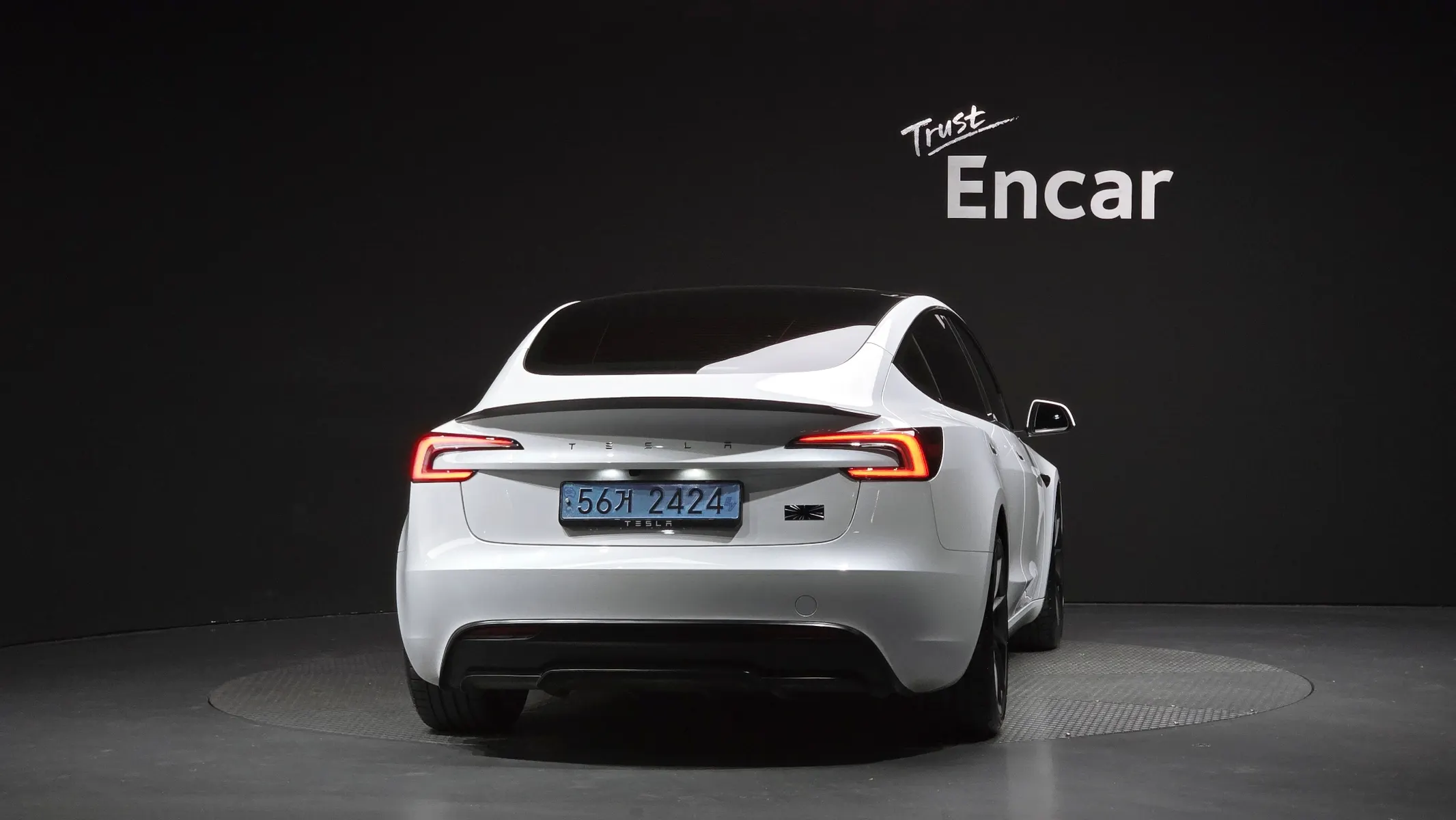 Tesla 3 AWD 2024 3/5