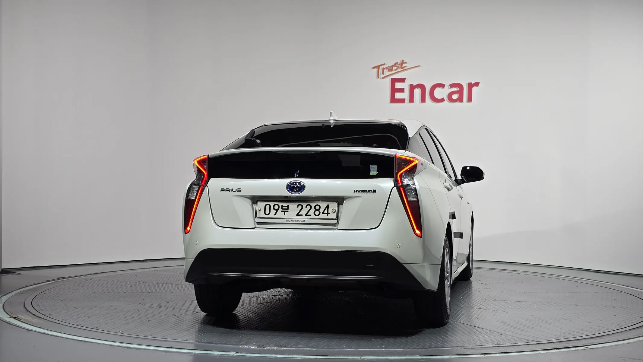 Toyota 4 1.8 E 2018 3/5