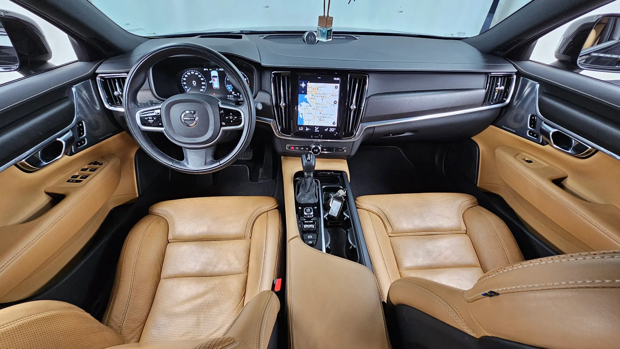 Volvo V90 T5 AWD 2018 4/5