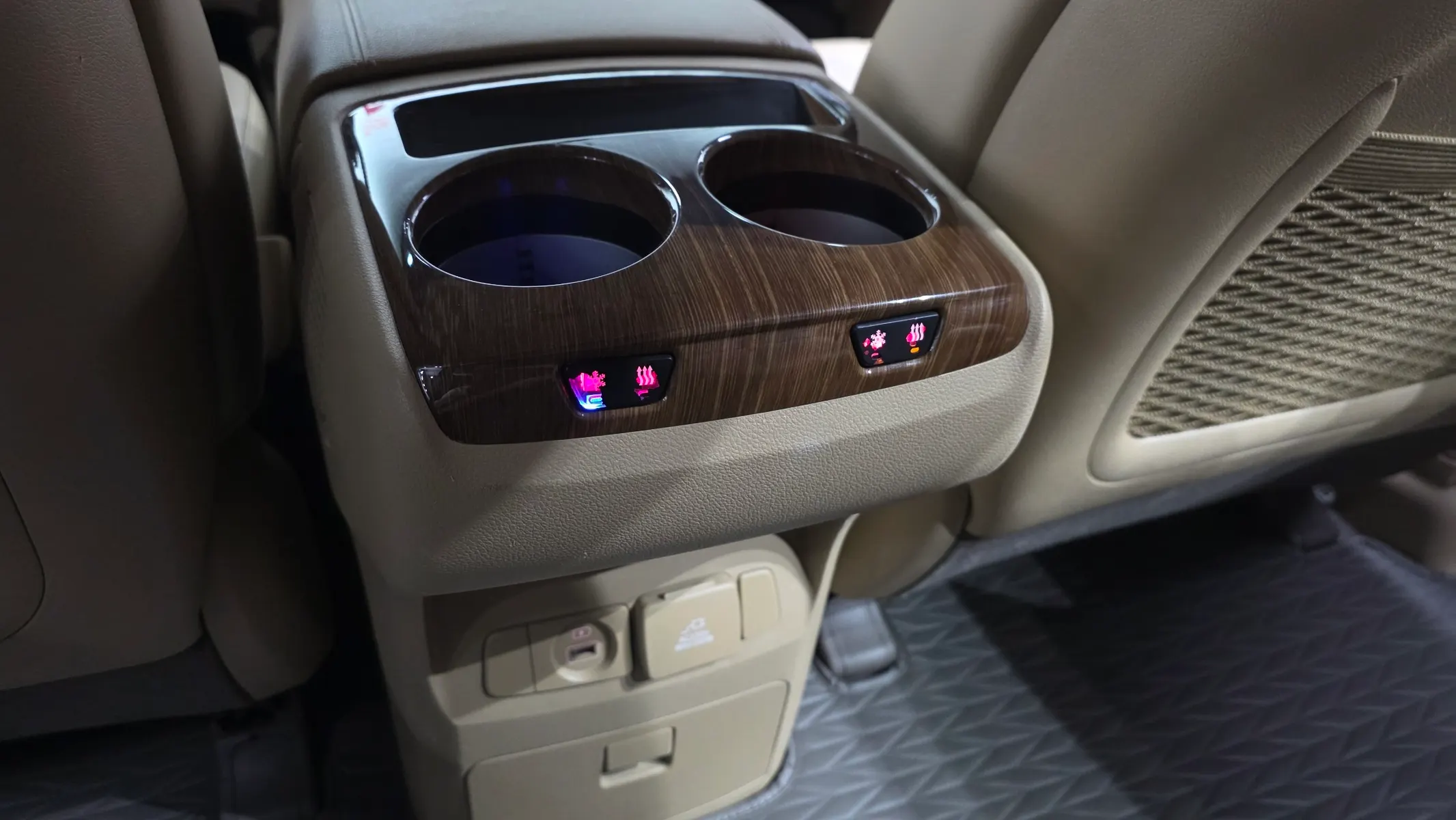 Kia 카니발 7 2016 32/33