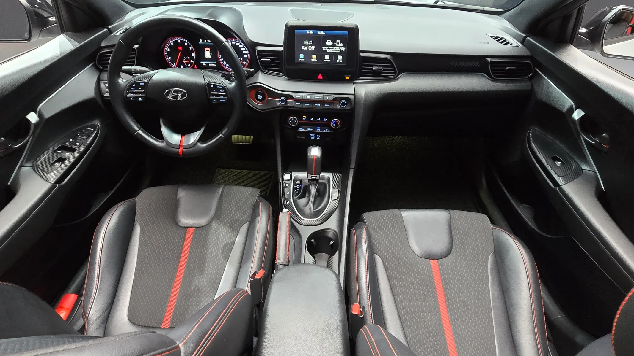 Hyundai (JS) 1.6 2018 4/5