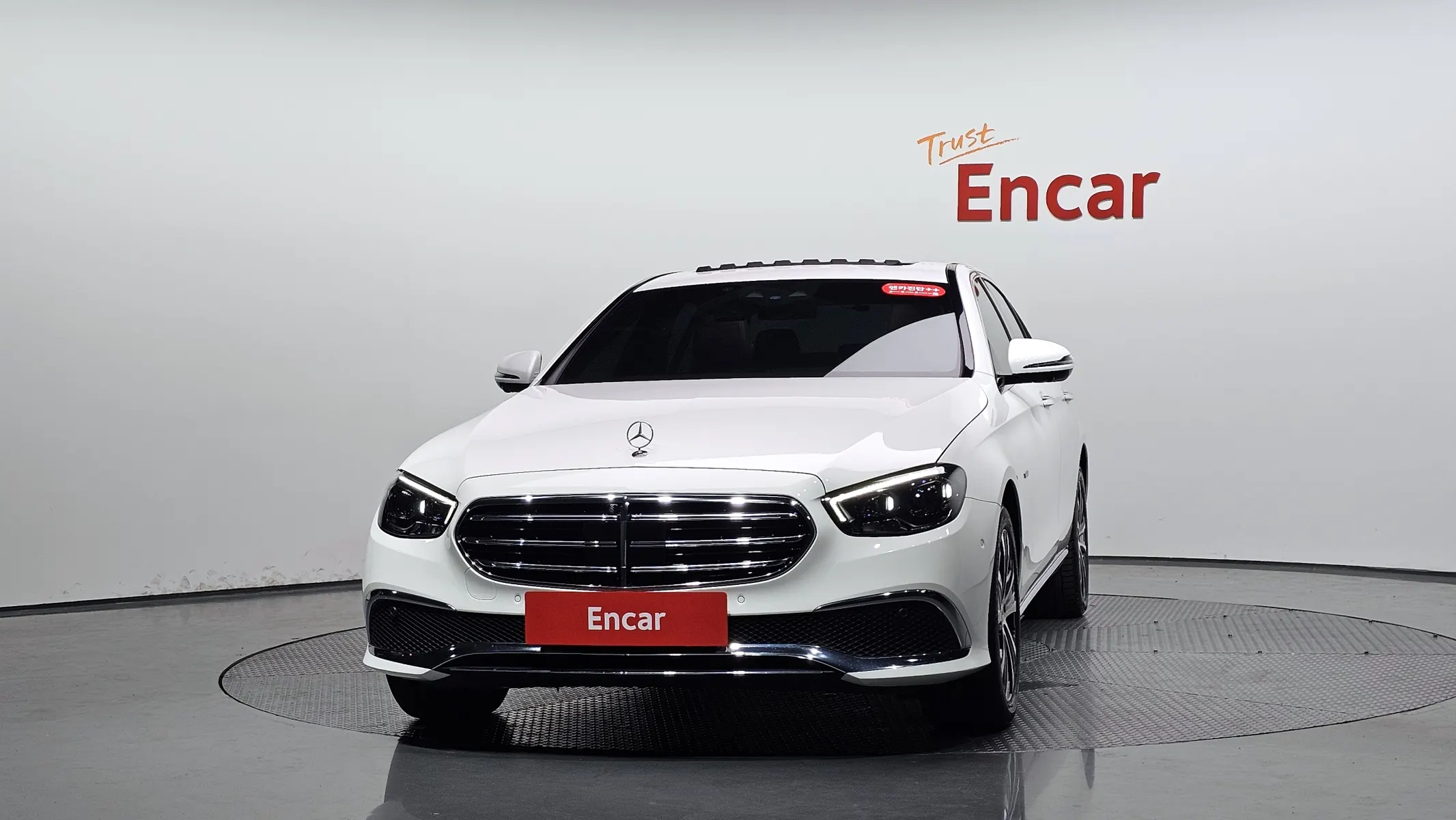 Mercedes-Benz E-Class W213 E300e 4MATIC 2021 2/31