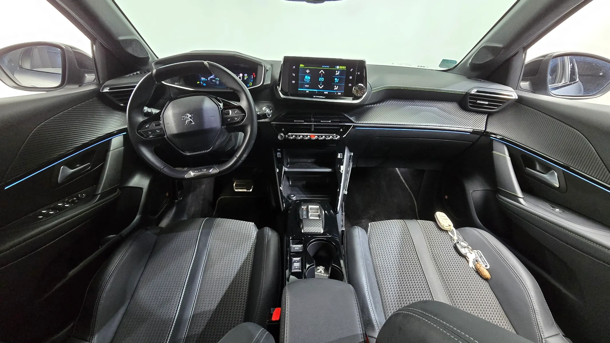 Peugeot e-208 2 GT 2022 4/5