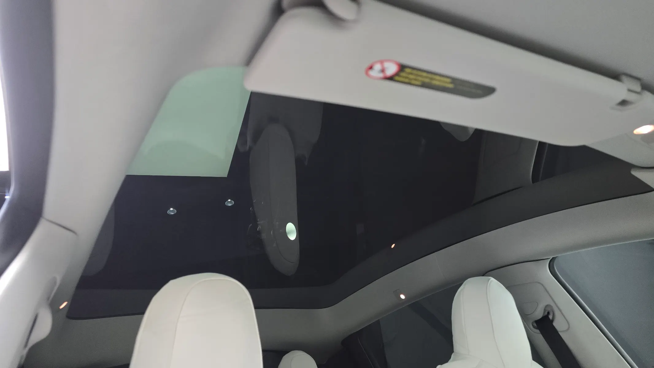 Tesla Y AWD 2022 37/38