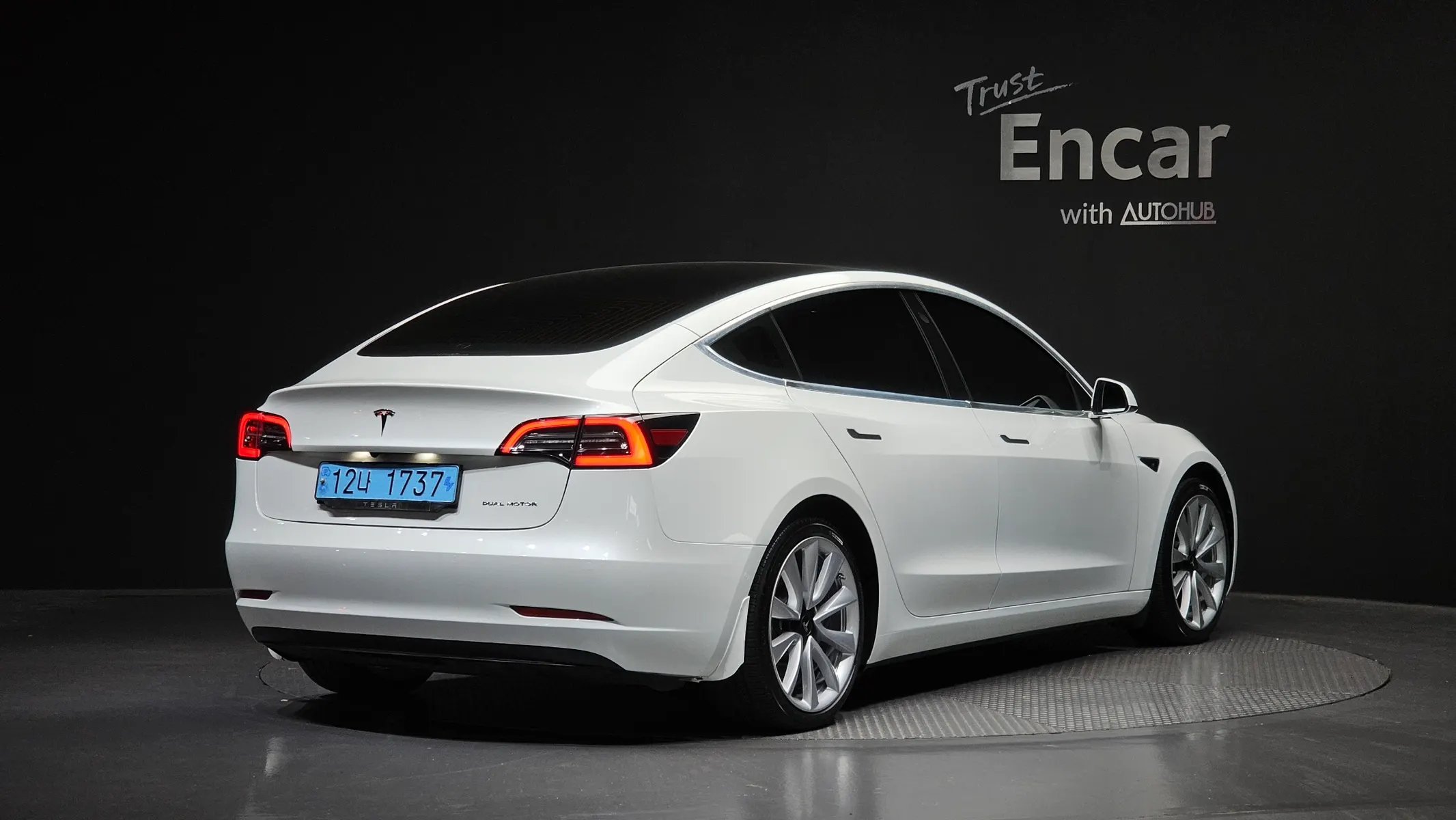 Tesla 3 AWD 2020 2/32