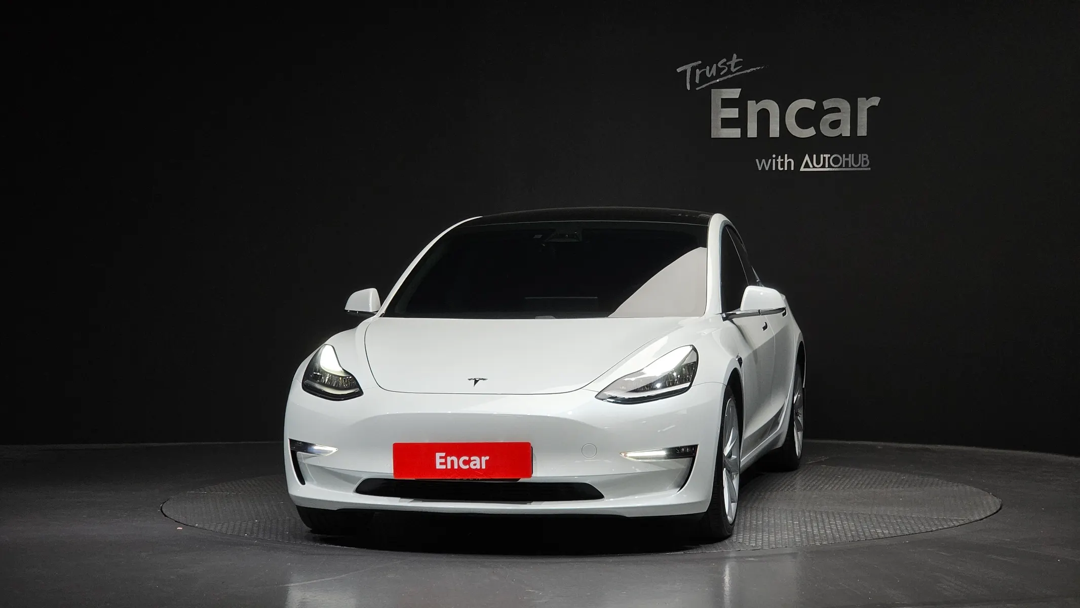 Tesla 3 AWD 2020 3/32