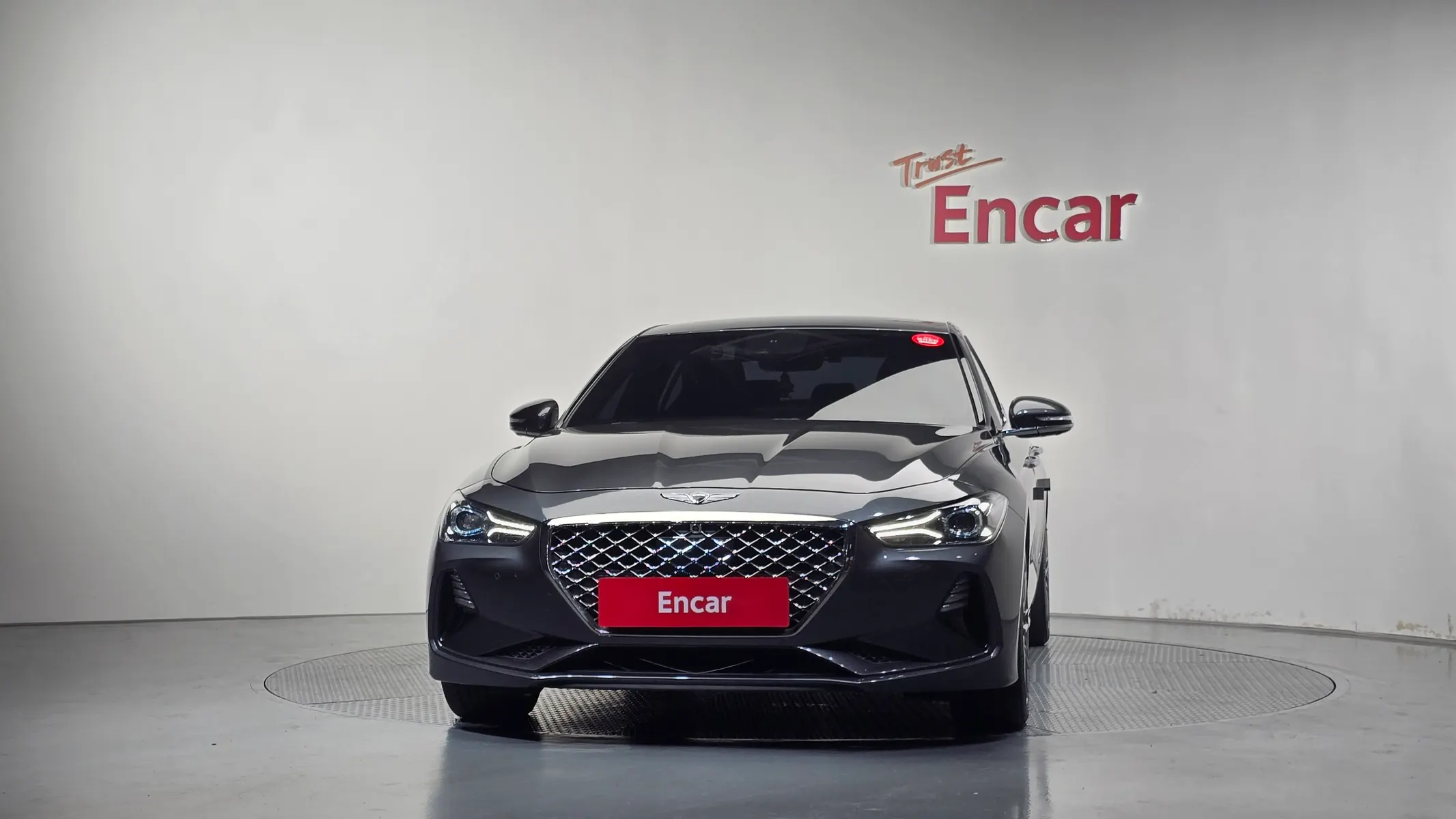 Genesis G70 2.0T 2018 2/5
