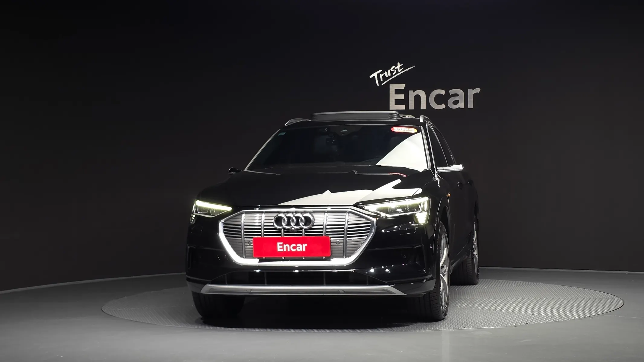 Audi e- 55 2021 3/37