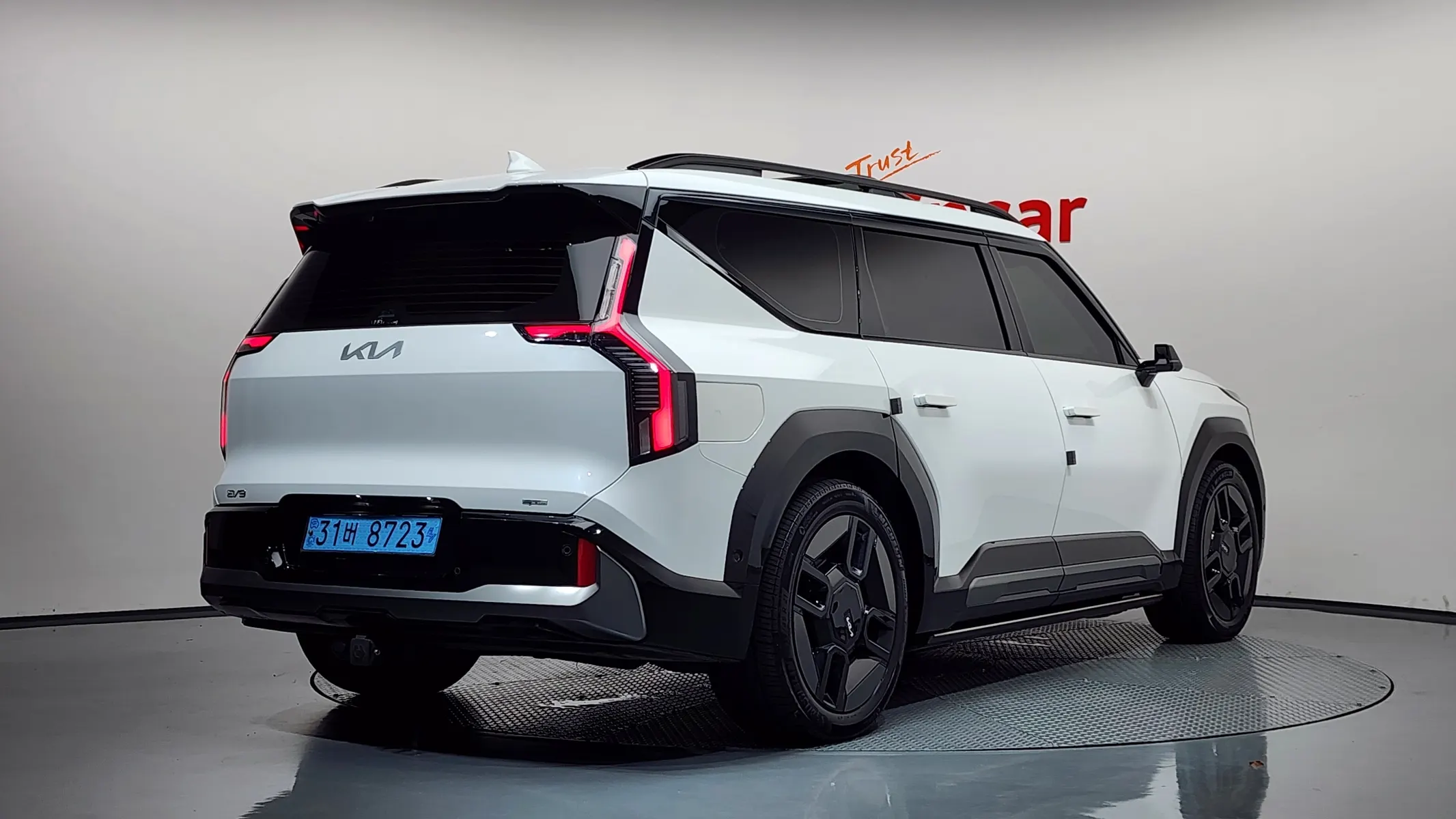 Kia EV9 4WD 2023 2/40