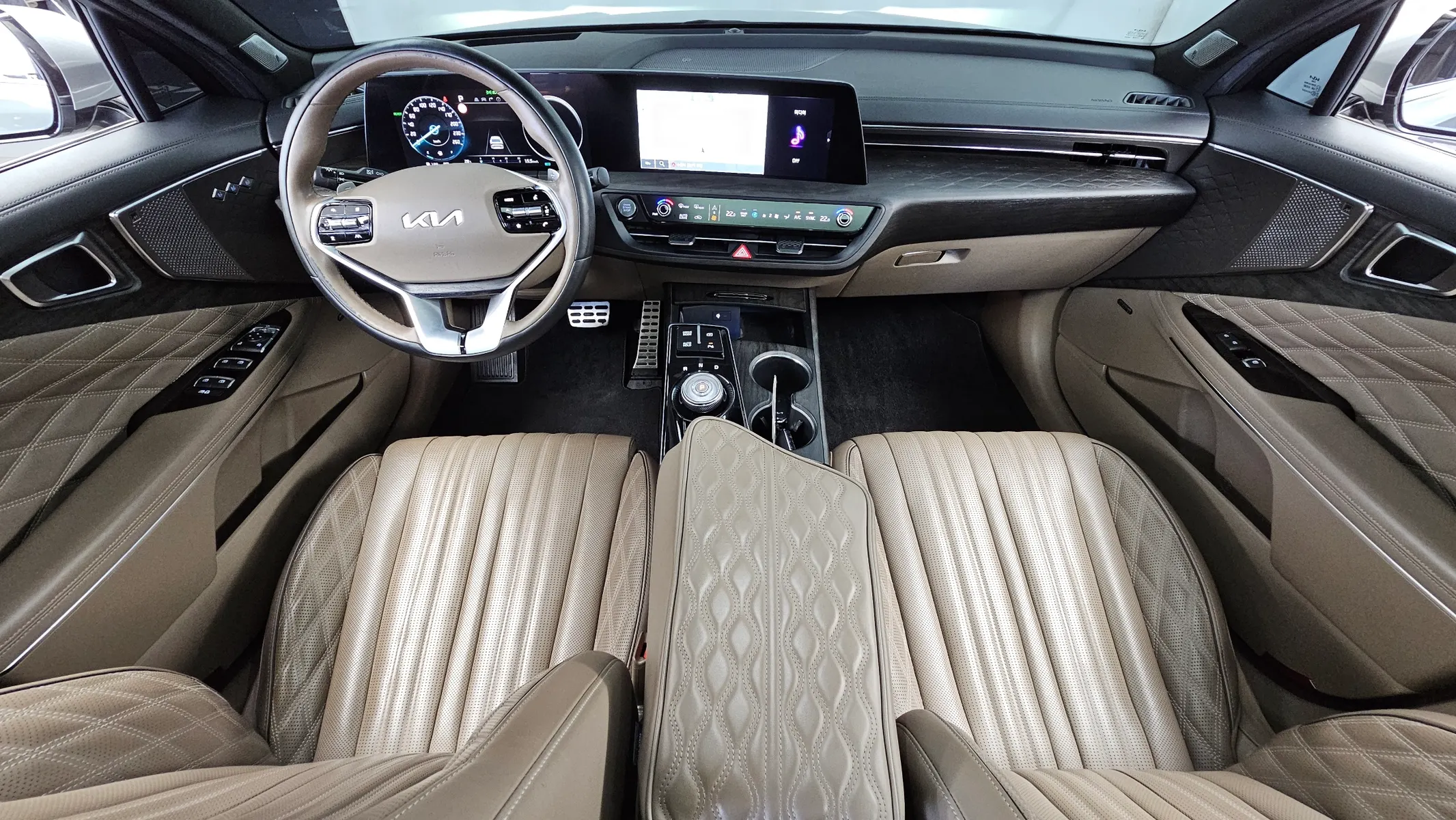 Kia K8 2021 4/5