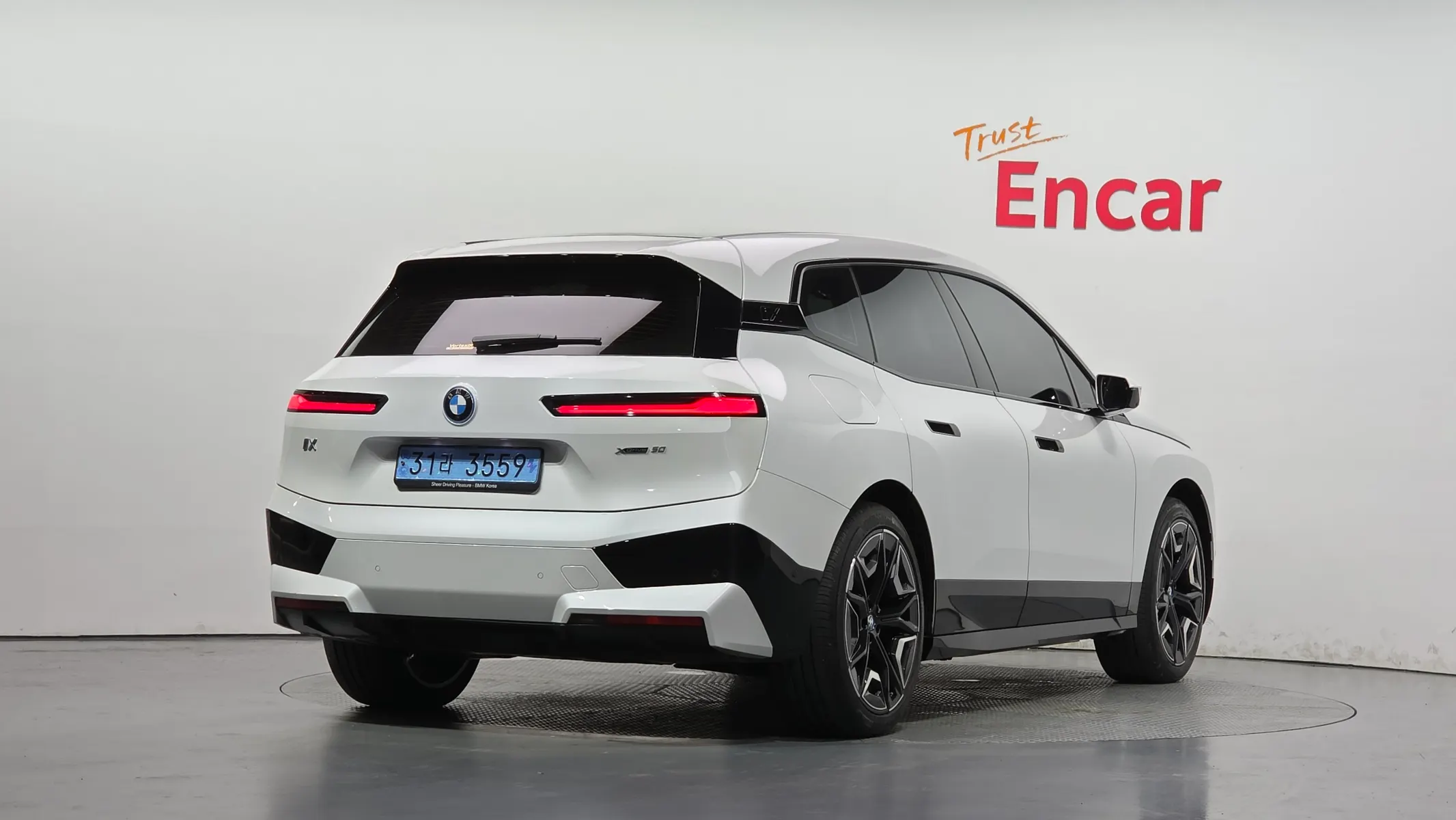 BMW iX xDrive50 2022 2/37