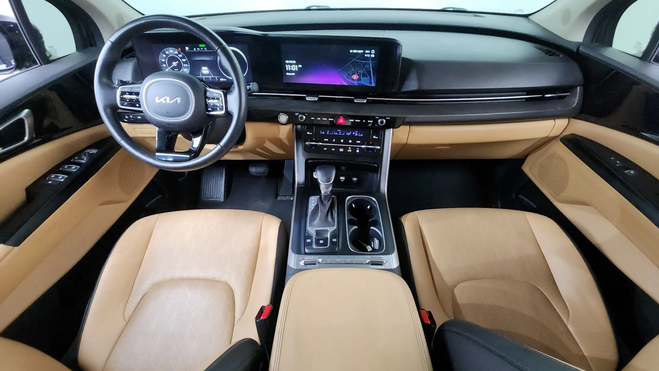 Kia Carnival 9 2022 4/5