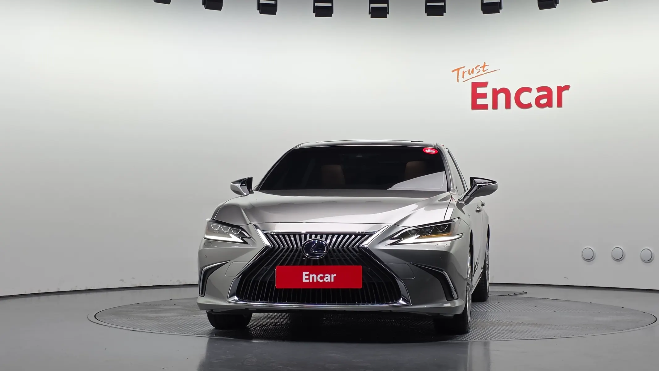 Lexus ES300h 7 2019 3/34