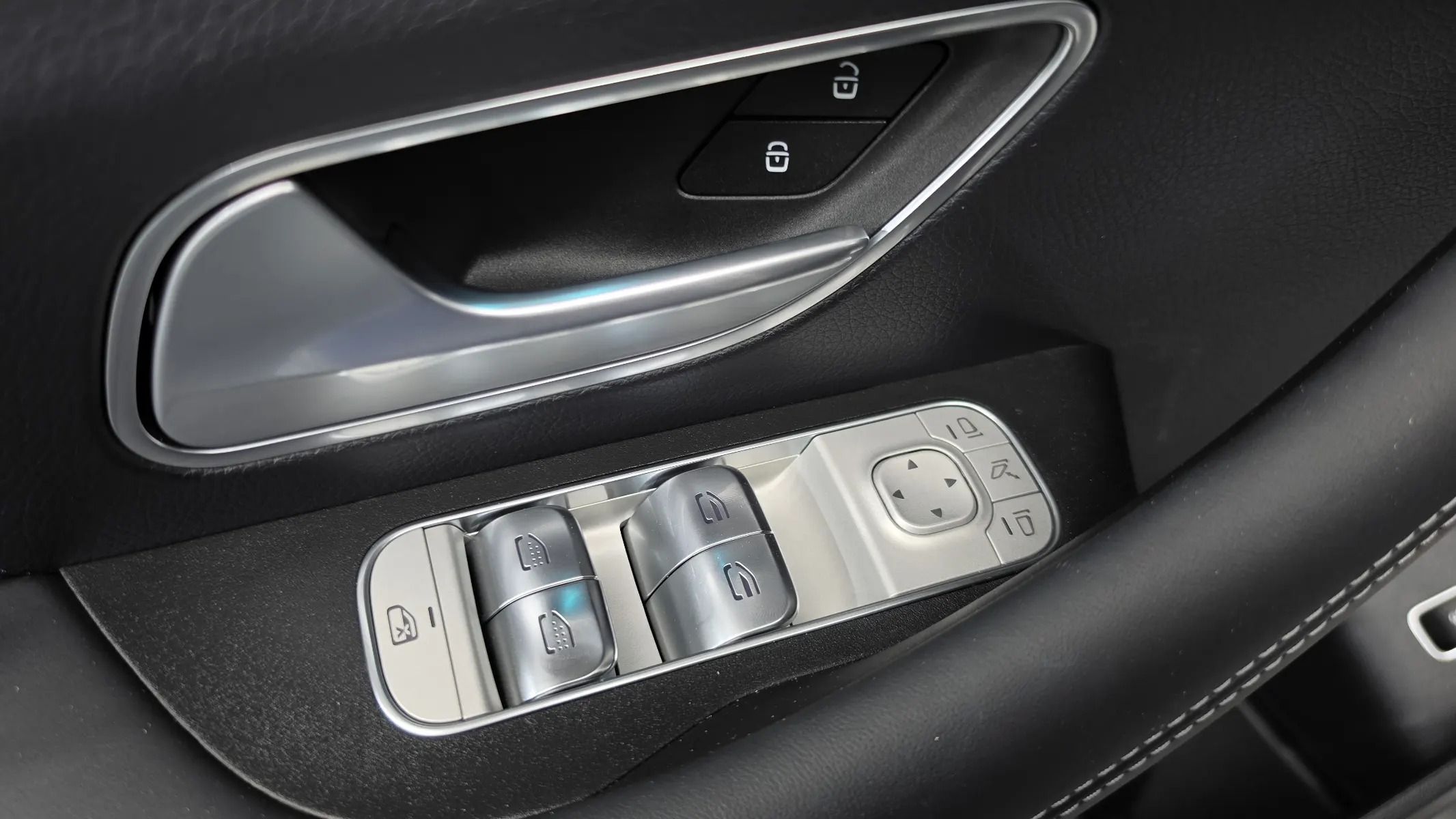 Mercedes-Benz GLS-Class X167 GLS450 4MATIC 2025 39/40