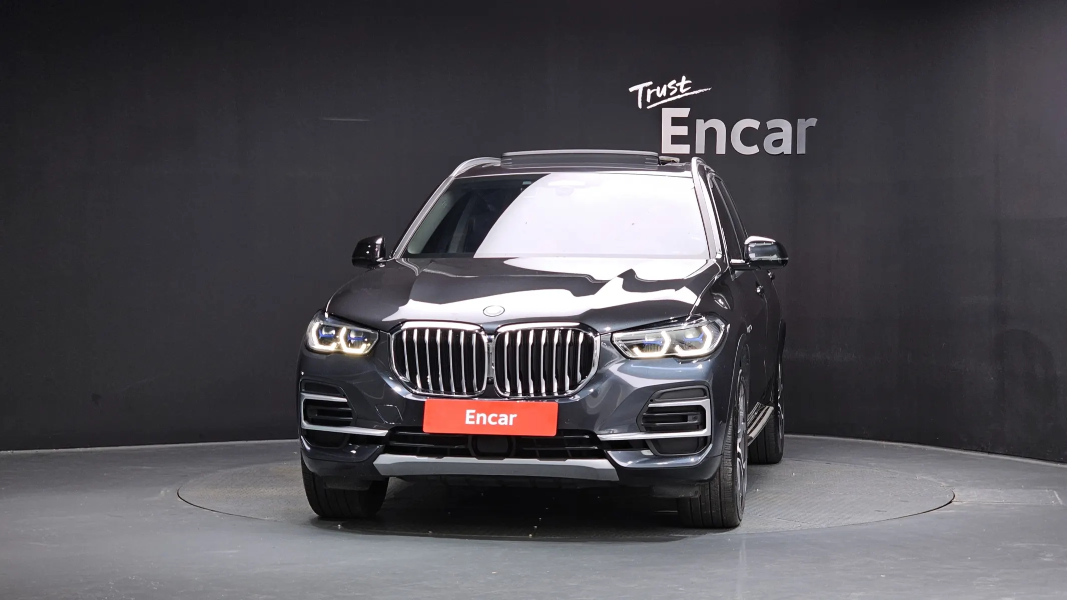 BMW X5 (G05) xDrive 45e xLine 2022 2/36