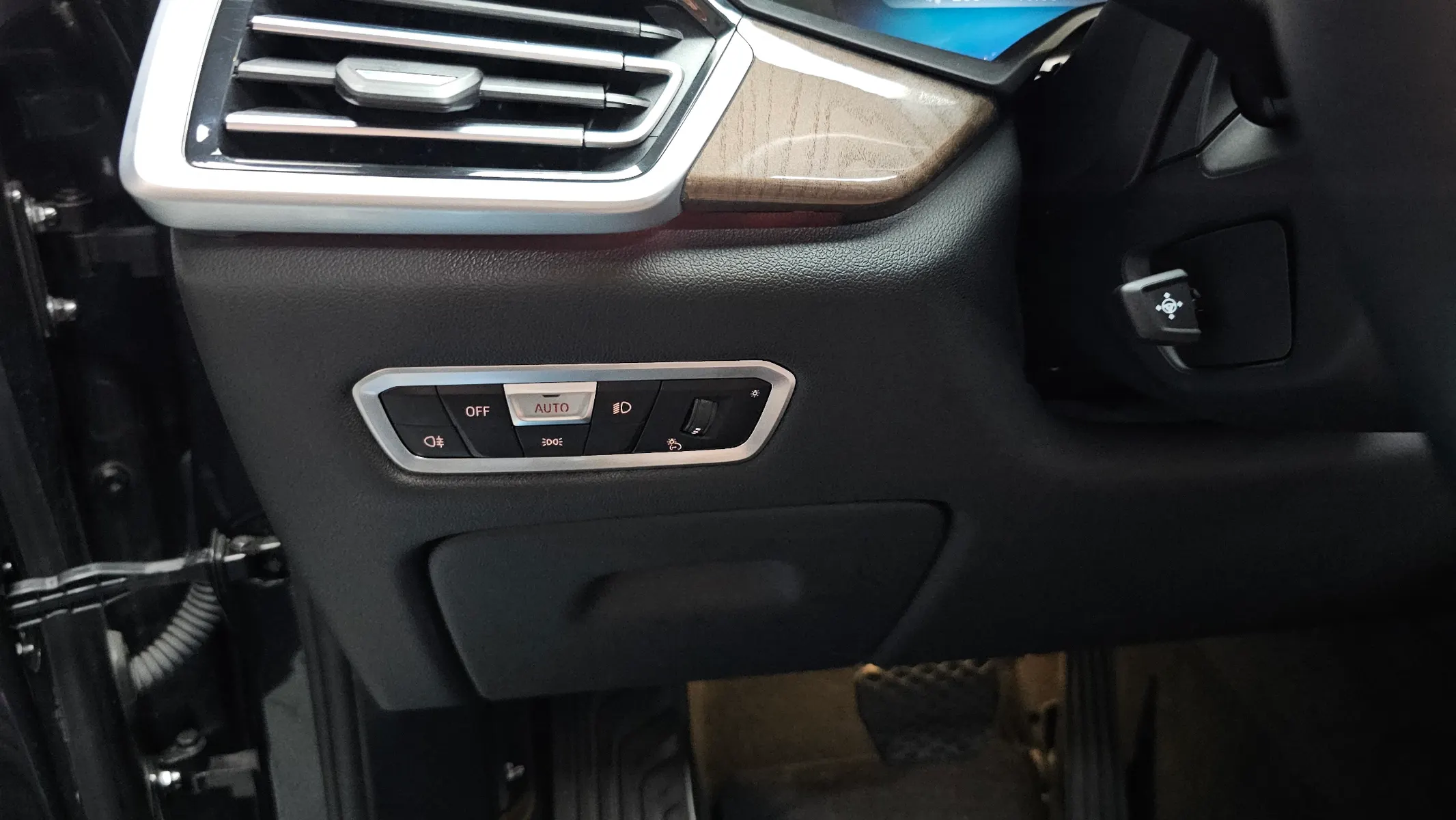 BMW X5 (G05) xDrive 45e xLine 2022 35/36