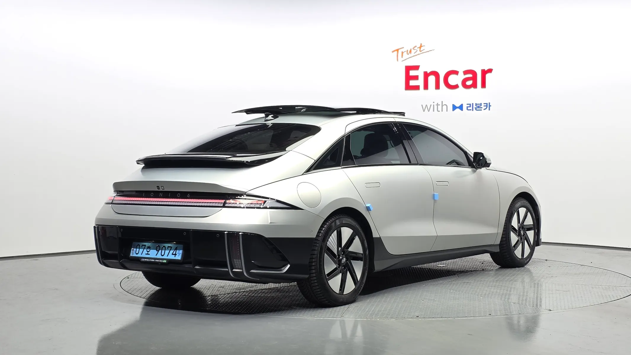 Hyundai Ioniq 6 AWD 2023 2/35