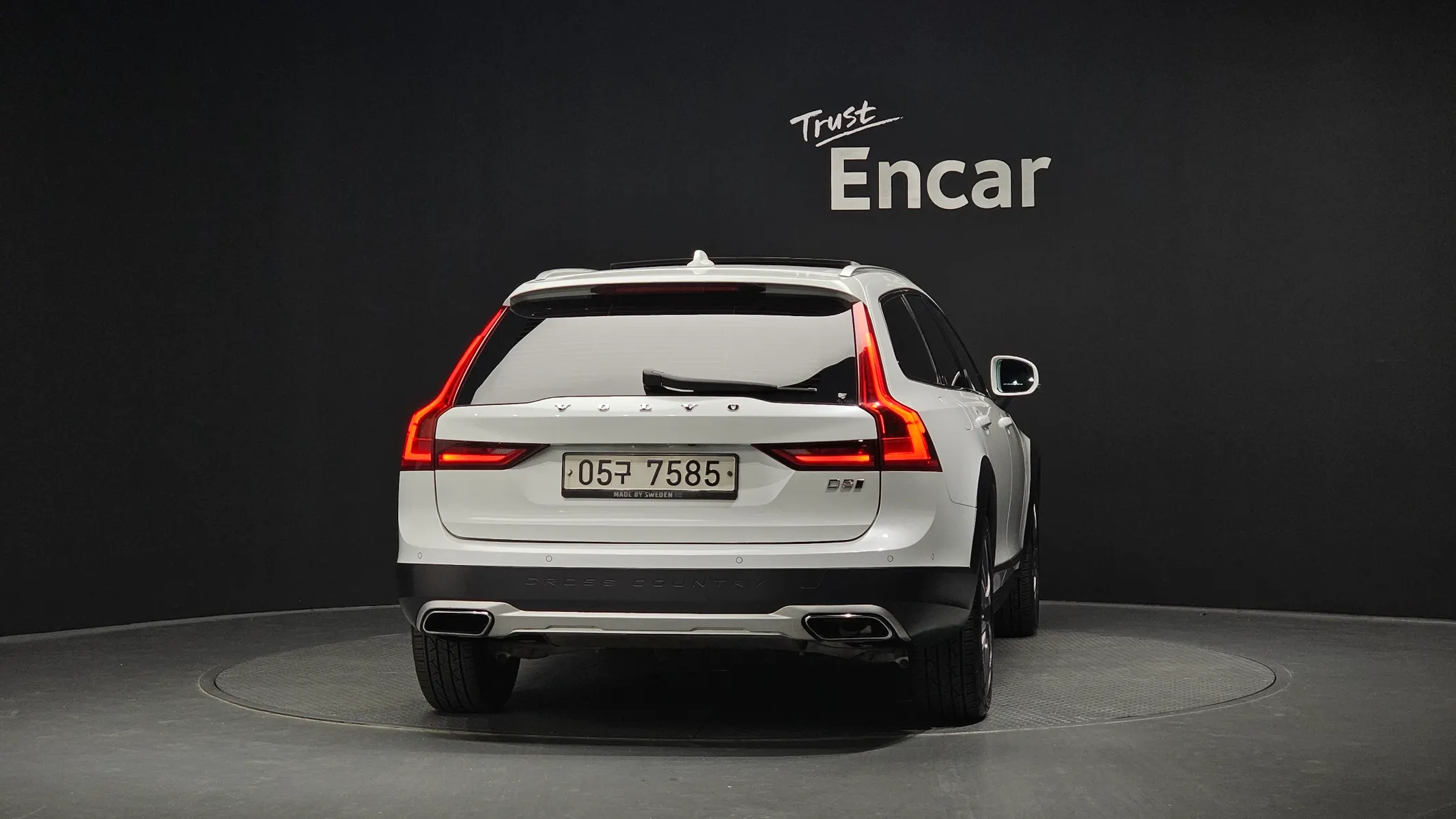 Volvo V90 D5 AWD 2017 3/5