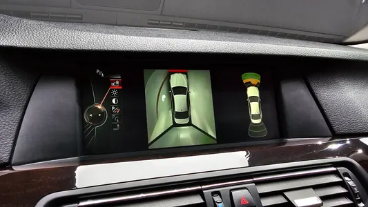 BMW 5 Series (F10) 528i xDrive 2013 17