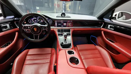 Porsche (971) 2.9 AWD E- 2020 7