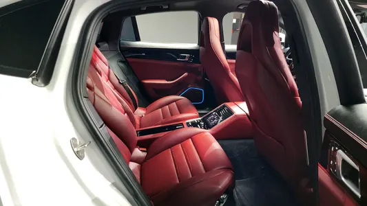 Porsche (971) 2.9 AWD E- 2020 12