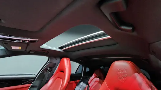 Porsche (971) 2.9 AWD E- 2020 13