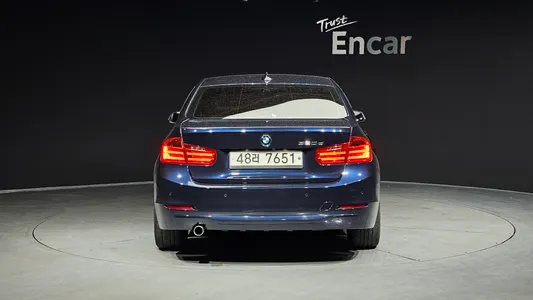 BMW 3 Series (F30) 320d 2015 4