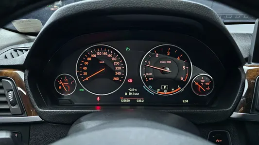 BMW 3 Series (F30) 320d 2015 8