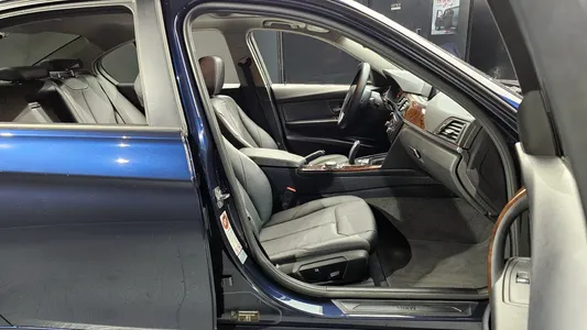 BMW 3 Series (F30) 320d 2015 11