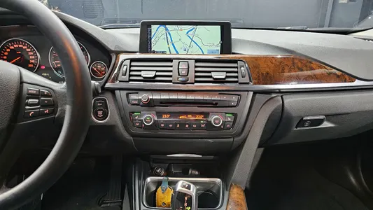 BMW 3 Series (F30) 320d 2015 15