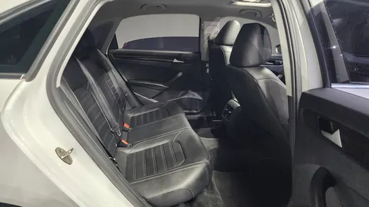 Volkswagen 파사트 1.8 TSI 2015 12